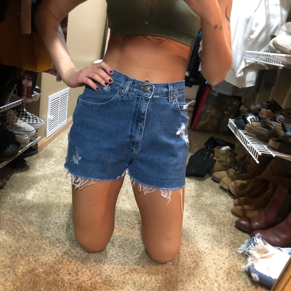 Lee’s cut off shorts